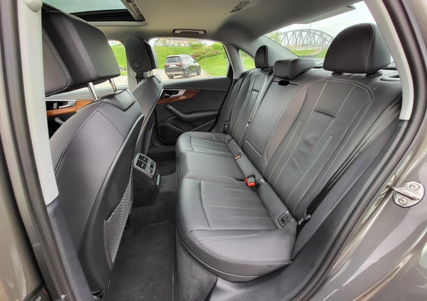 Audi A4 cena 140000 przebieg: 20641, rok produkcji 2022 z Tczew małe 379